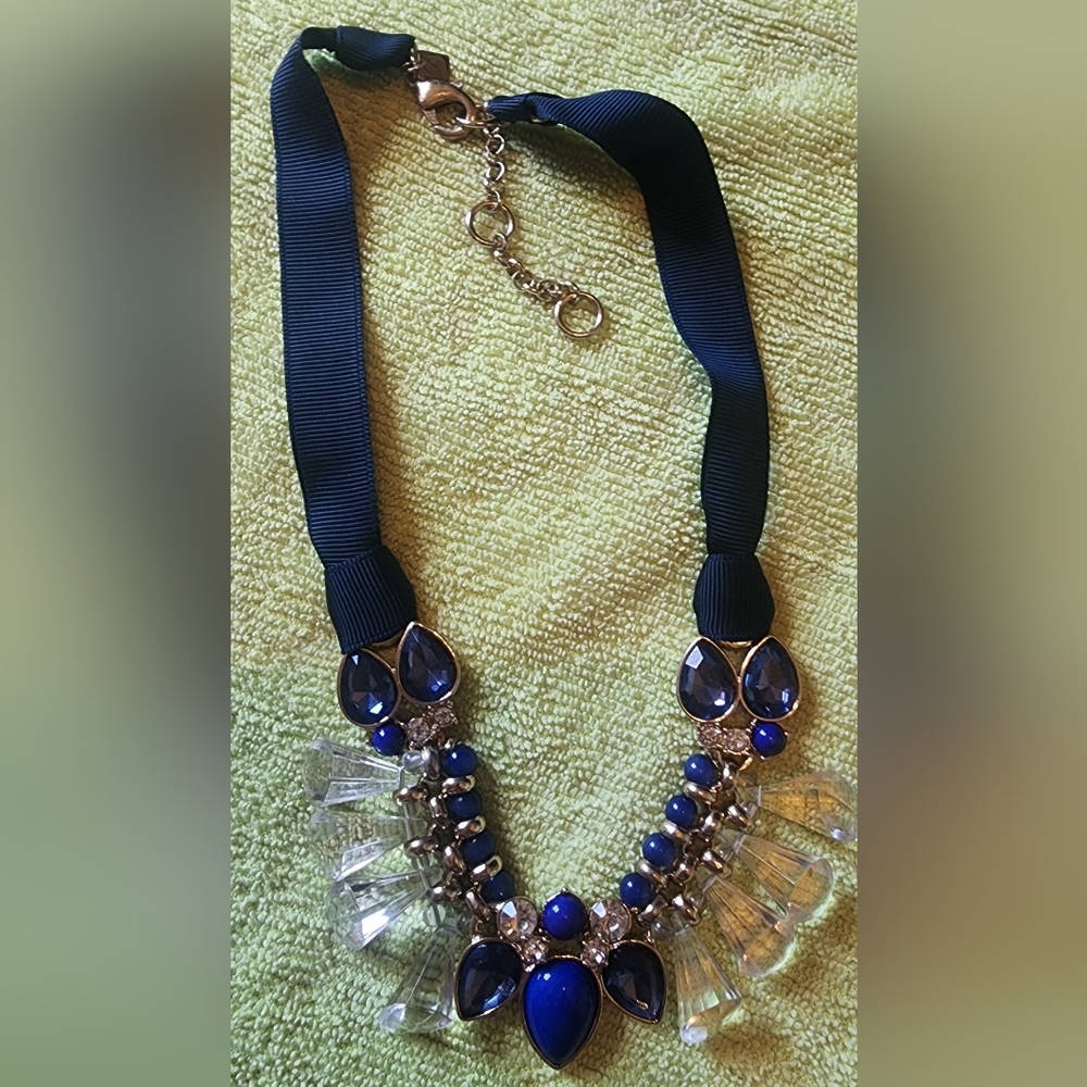 😎Blue Crystal Chocker 16"